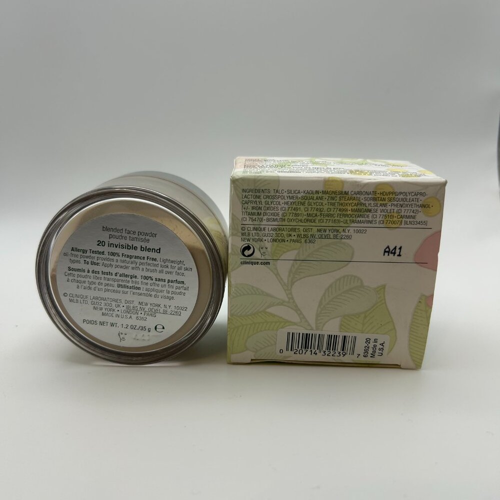 New in Box! Clinique Blended Face Powder ~20 Invisible Blend ~1.2 oz / 35g - Picture 5 of 6